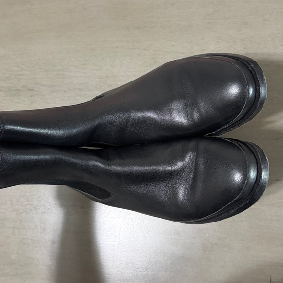 Vince | Cecyl Leather Ankle Boot in Black Size 8 - Picture 9 of 10